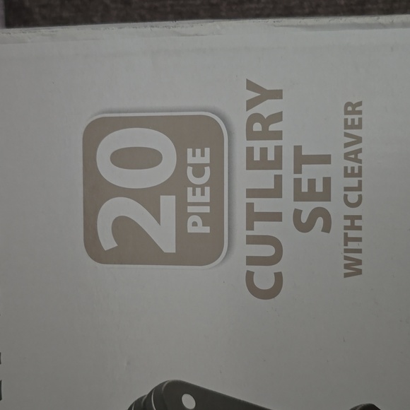 FABERWARE BRAND 20 PIECE CUTLERY SET - Picture 12 of 12